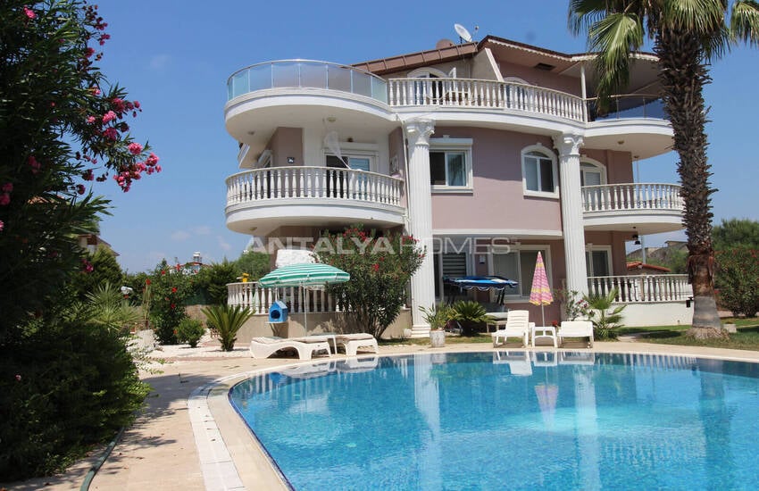 Triplex House with Garden in a Complex in Belek Antalya