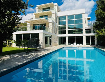 Luxury House with Pool for Sale in Antalya Kemer 1