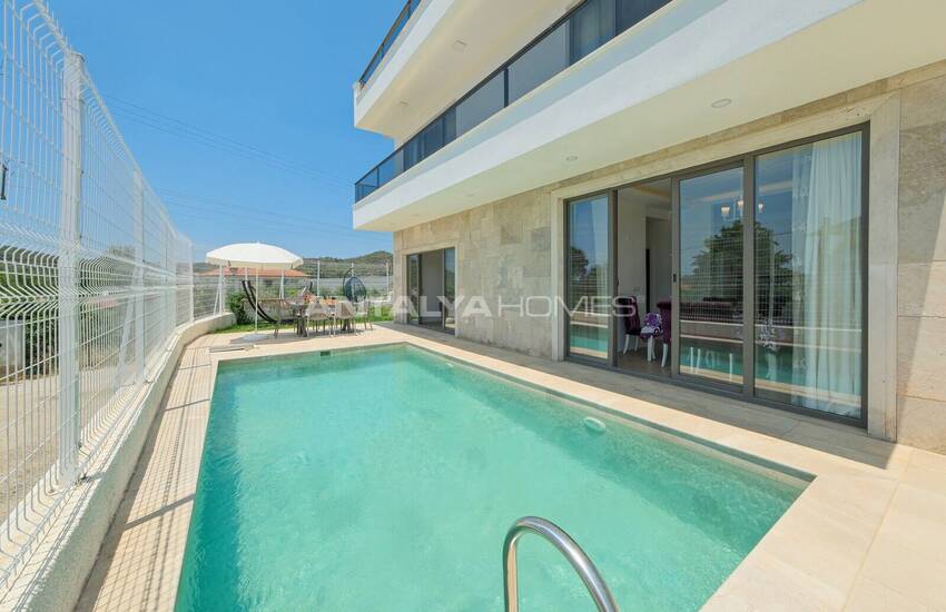 4-bedroom Ready-to-move House with Pool and Garden in Fethiye